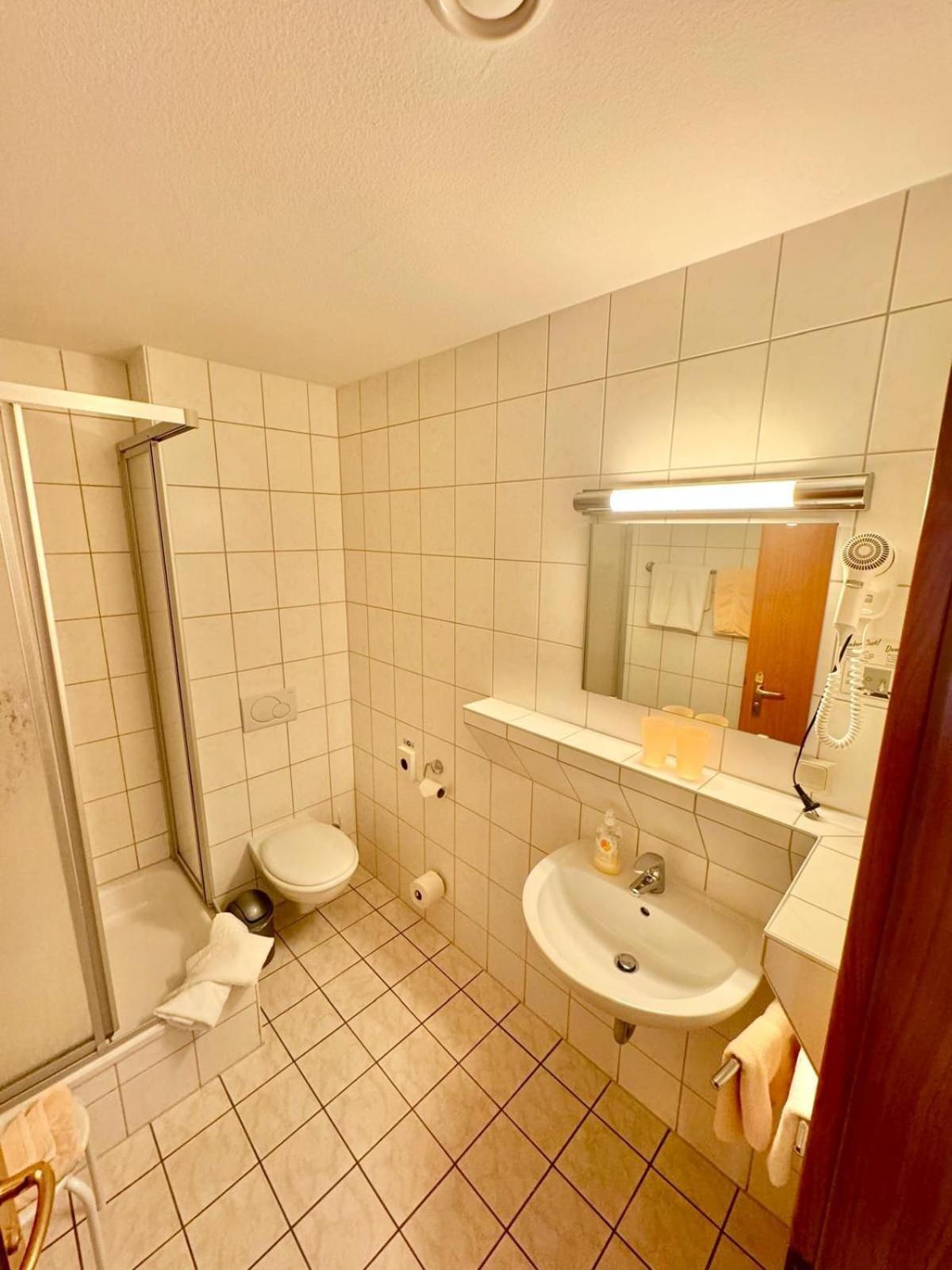 Pension Alter Kutschenbauer Wernigerode Bagian luar foto